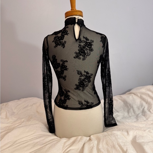 Elegant Black Lace Sheer Top - Picture 3 of 4